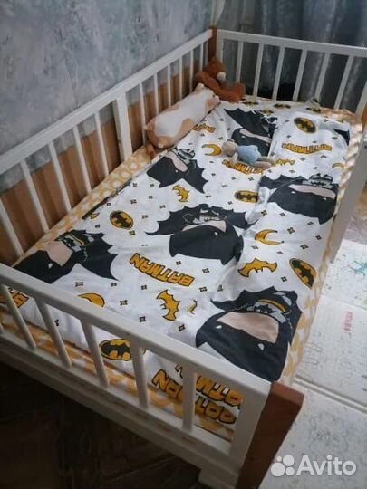 Кроватка из массива с бортиком детская Лисенок