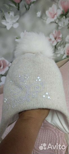 Шапка для девочки новая