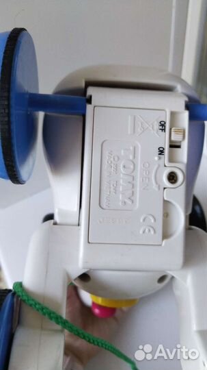 Собака каталка tomy