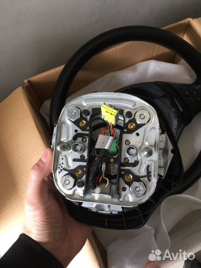 Руль в сборе BMW E90 E91 X1 E84