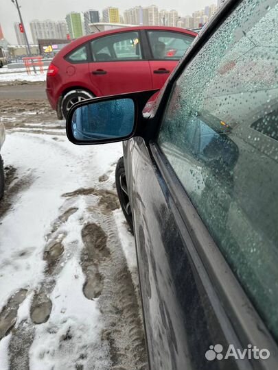 Крышка зеркала Volkswagen Golf 4