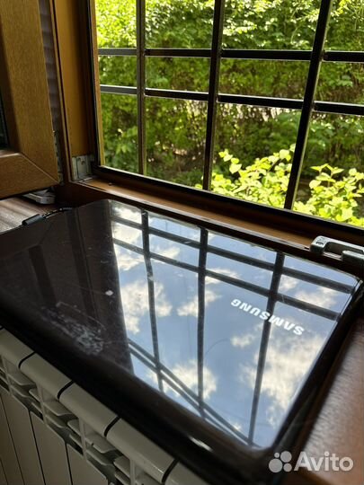 Ноутбук samsung