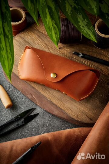 Футляр для очков кожаный ручной работы