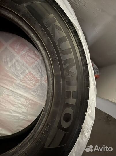 Kumho I'Zen KW31 235/60 R18 107