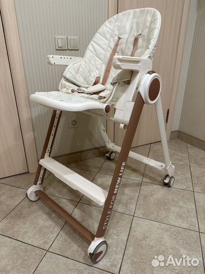 Стульчик для кормления Happy Baby