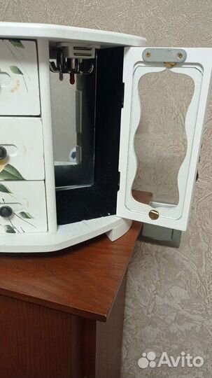 Шкатулка для украшений дерево