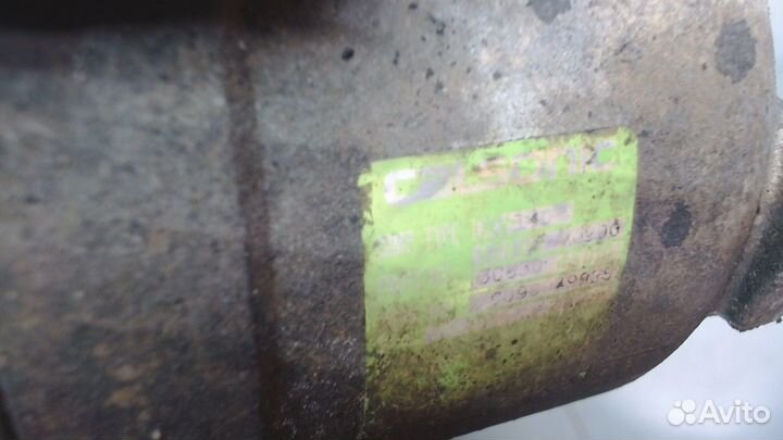 Компрессор кондиционера Nissan Navara, 2001