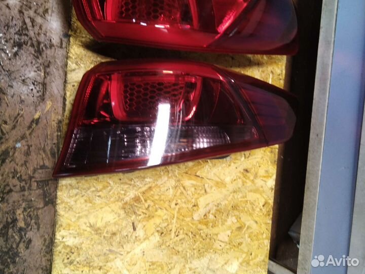 Фонарь задний левый внешний Kia Rio 3 рестайлинг