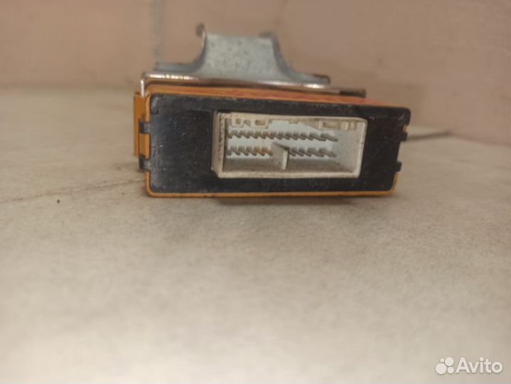 Блок управления зеркалами