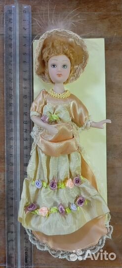 Коллекционные фарфоровые куклы Дамы Эпохи 6 шт