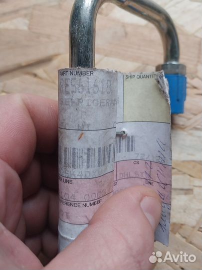 Шланг хладогента john deere RE561618