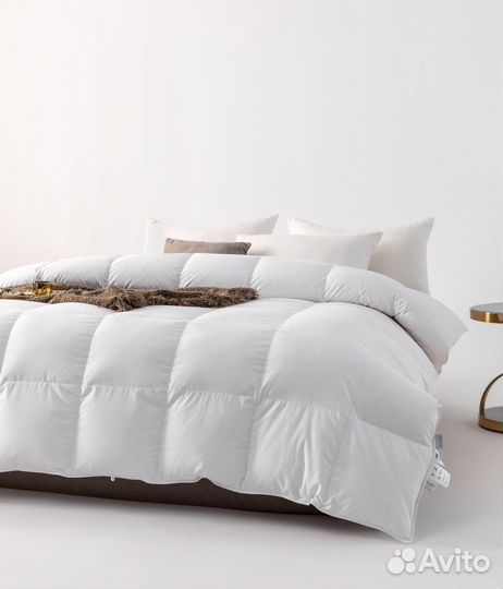 Одеяло пуховое bvlgari