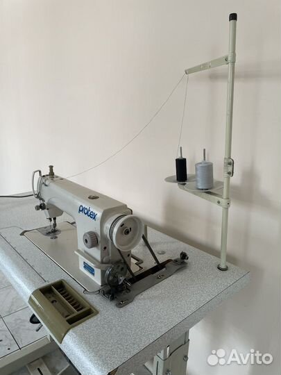 Продам швейную машинку