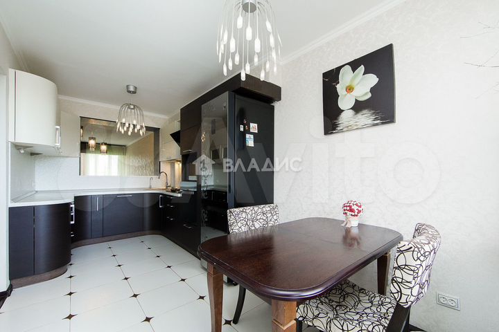 5-к. квартира, 175 м², 4/5 эт.