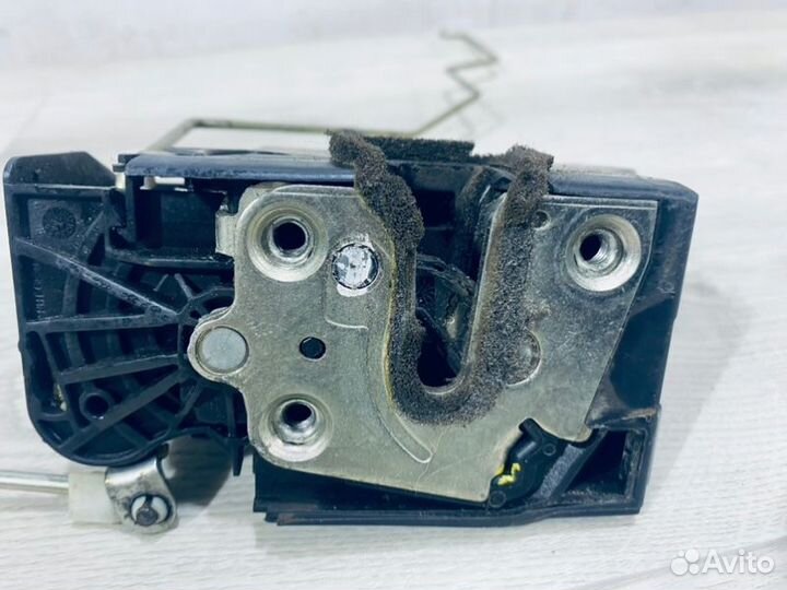 Замок двери передний правый Renault Logan 2 седан