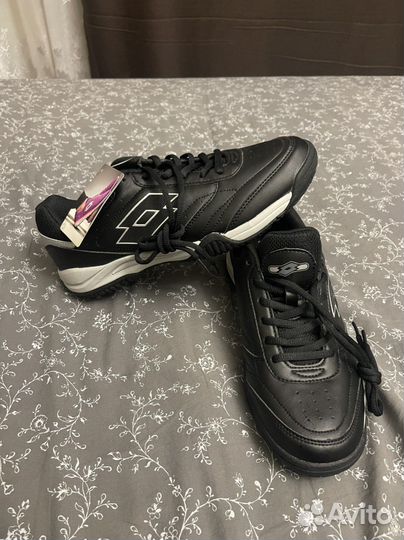 Кроссовки для большого тенниса