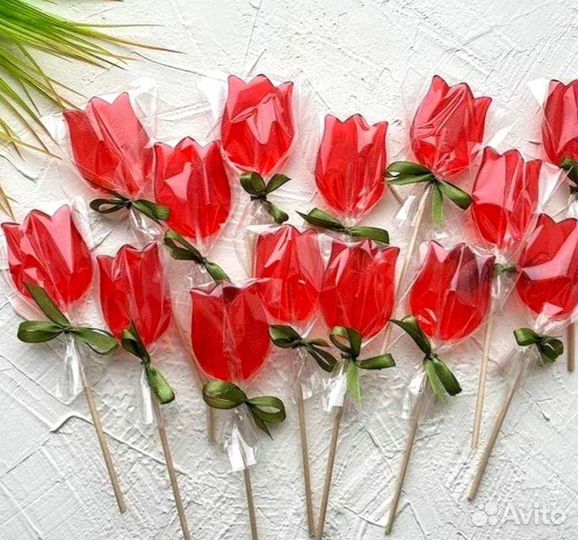 Леденцы на палочке, тюльпаны