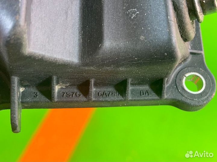 Маслоотделитель,сапун Ford Focus 2 седан 1.6 shda