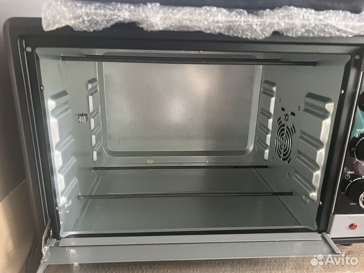 Электрическая мини печь с конвекцией и с грилем