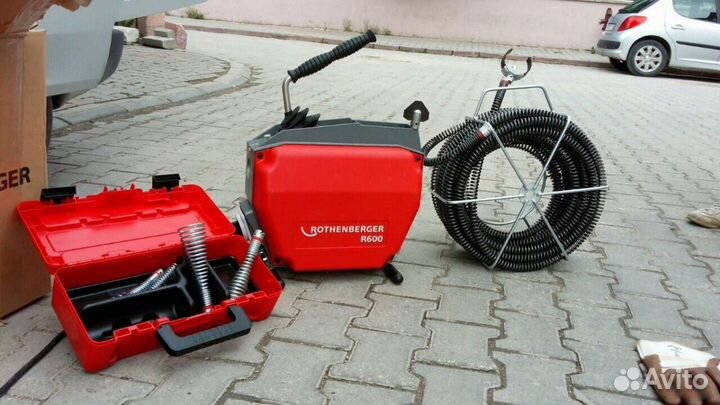 Прочистка канализационной трубы. Видеодиагностика