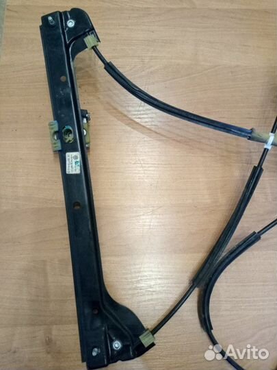 Стеклоподъемник электрический передний левый