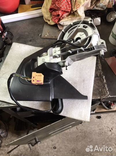 Левое электро зеркало VW T5