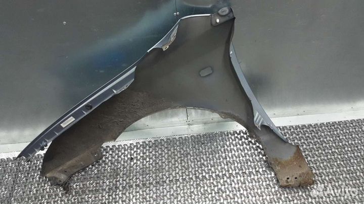 Крыло переднее правое Toyota corolla 120 хэтчбек