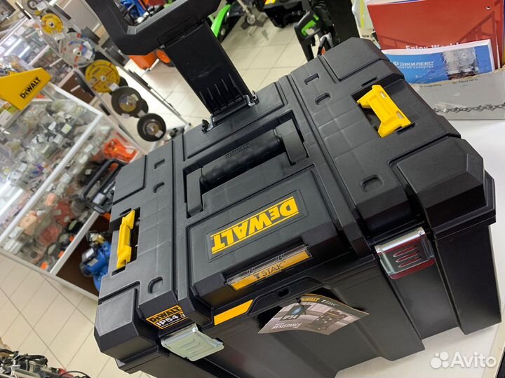 Ящик для инструмента dewalt tstak dwst83347-1