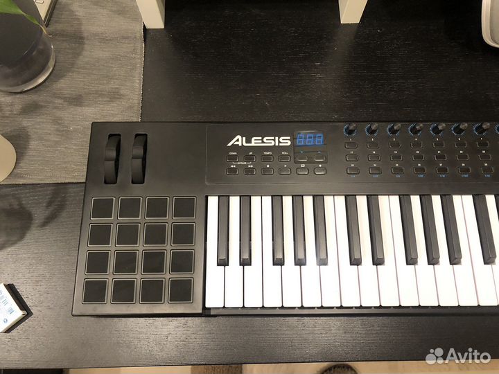 Цифровое пианино alesis VI61