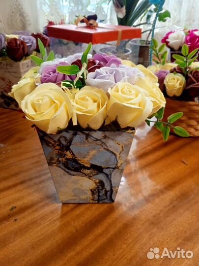 Сладкий букет из конфет. Свечи. Свадебный комплект