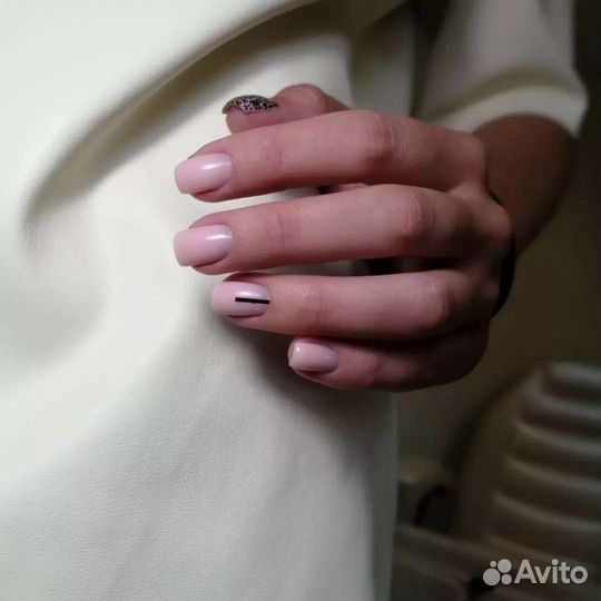 Маникюр и педикюр