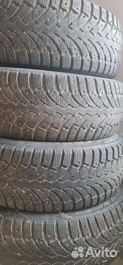 Pirelli Formula Ice 215/65 R16 98