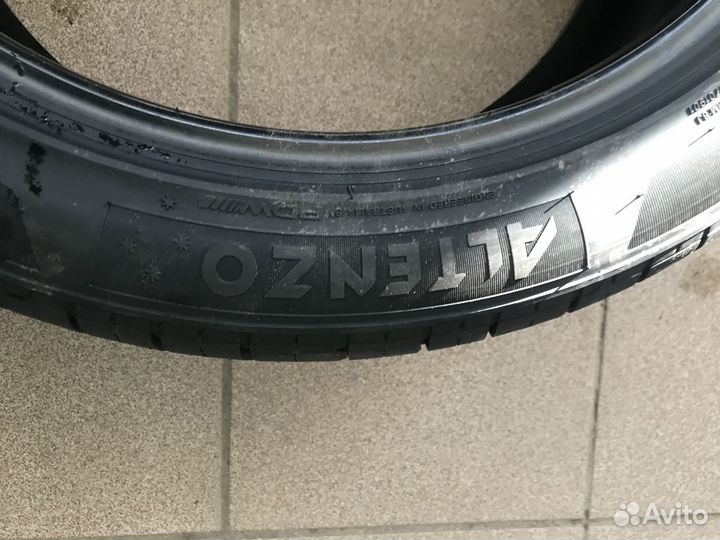 Altenzo Sport Comforter 235/45 R18 98Y