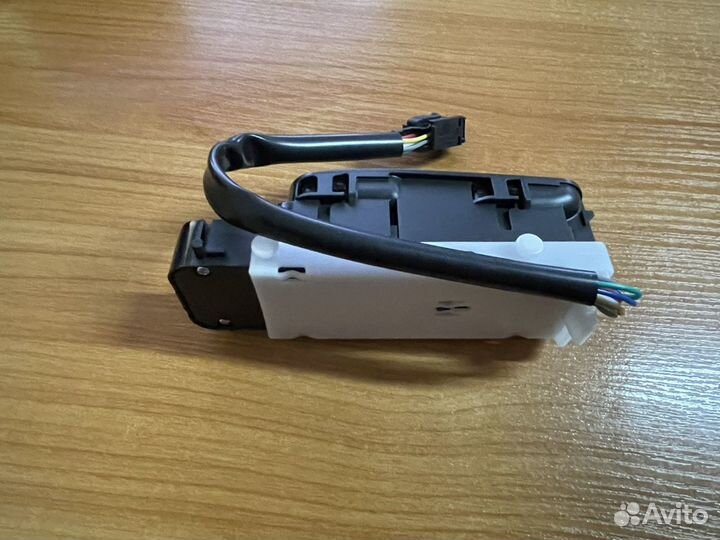 Блок управления стеклоподъемников Mercedes G463