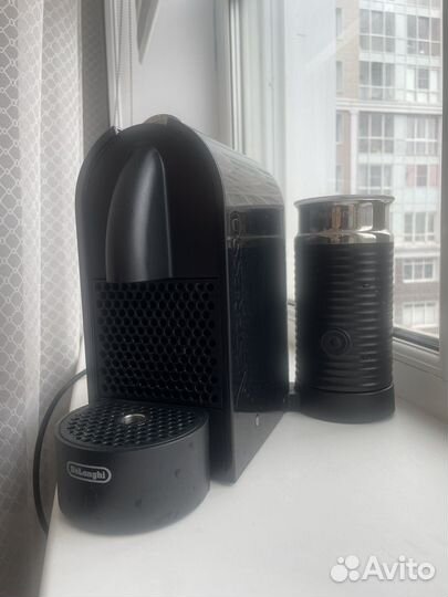 Nesspresso Капсульная кофемашина с капучинатором