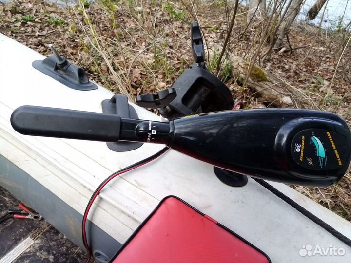 Лодочный мотор