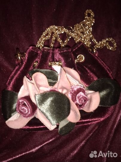 Бархатное платье с сумочкой