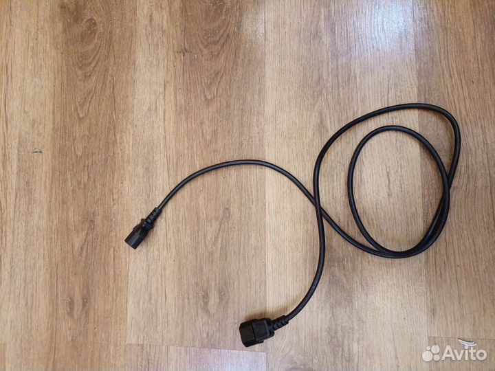 Провода питания для компьютера, интернет провода