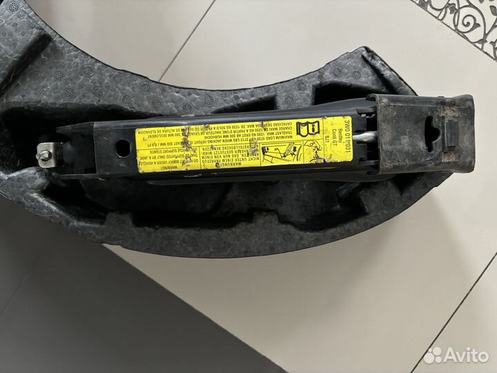 Домкрат bentley комплект