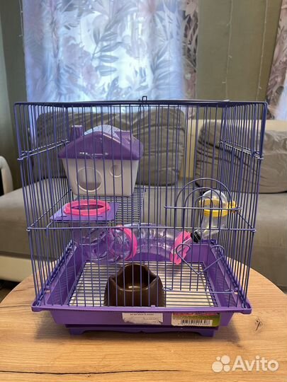 Клетка для грызунов большая и красивая