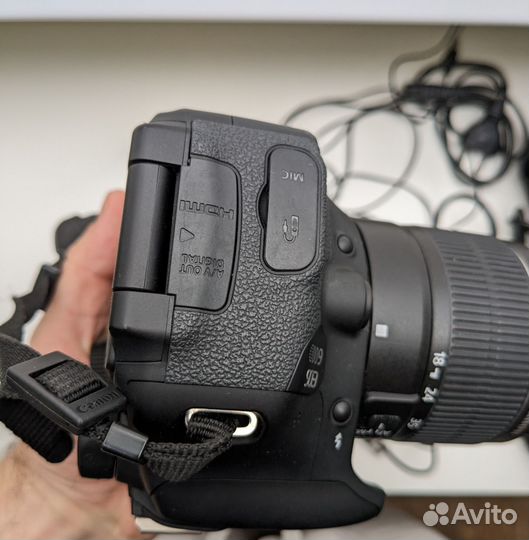 Canon EOS 600d + объектив и микрофон