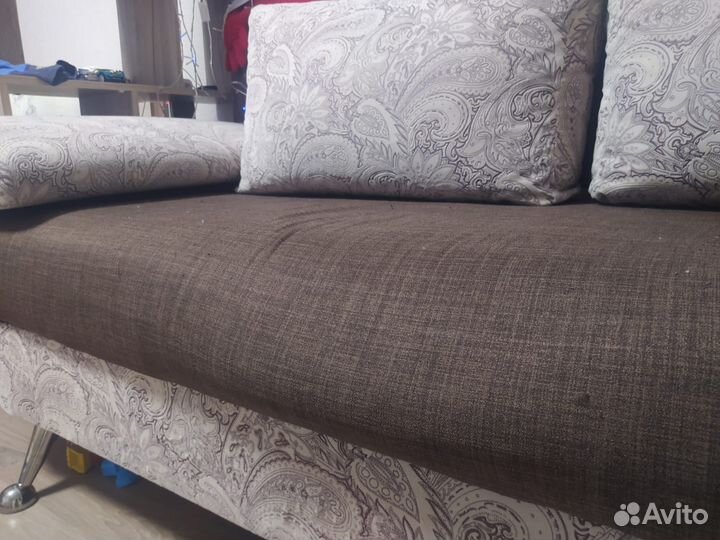 Диван прямой раскладной бу