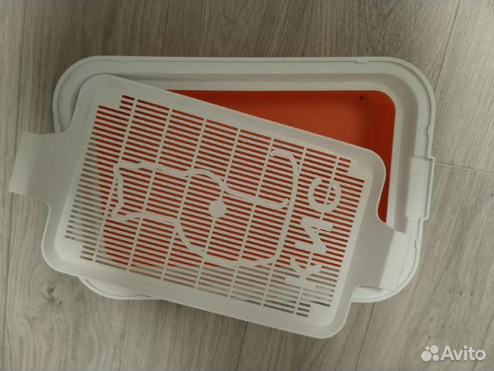 Лоток и миска для кошек