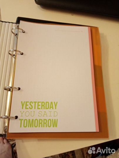 Канцелярия, тетради,Блокноты, лоток, календарь