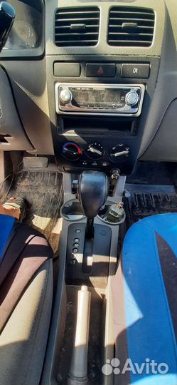 Kia Rio 1.5 AT, 2004, битый, 253 186 км