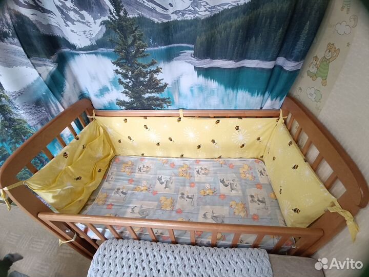 Детская кроватка