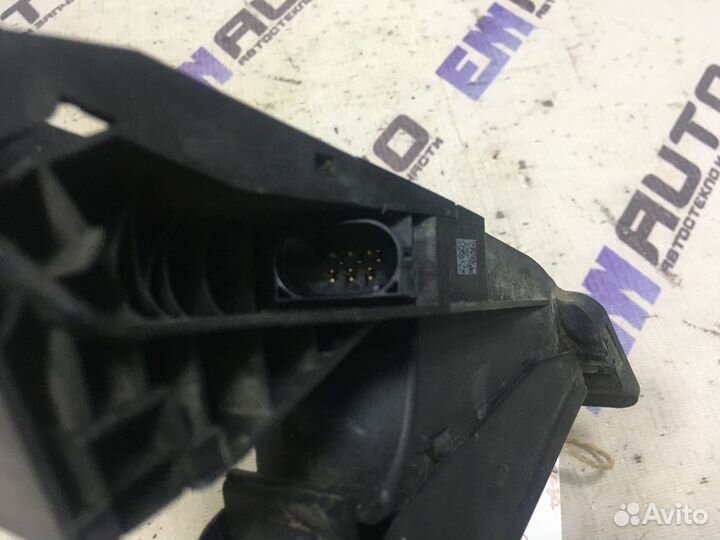 Педаль газа бмв 730D F01 седан, дизель