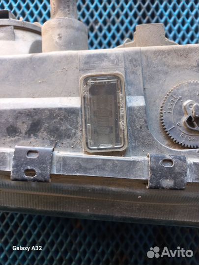 Фара правая Volvo 850