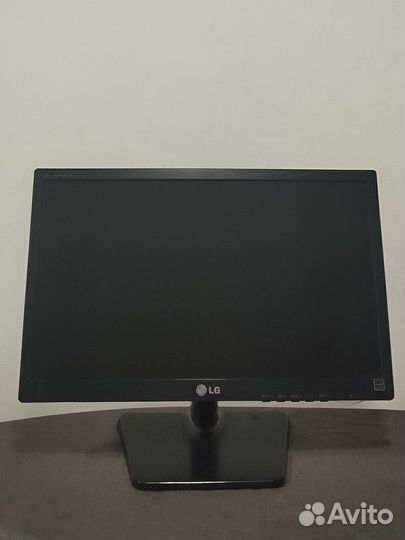 Монитор LG flatron e 1942