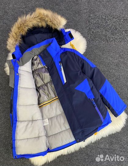 Куртка на мальчика новая